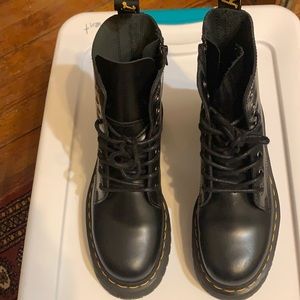 Doc martens Air Wair platform boots